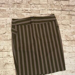 NWOT original penguin vertical stripes  Skirt Size 6.